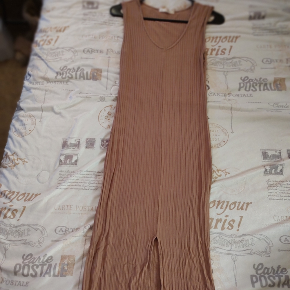 Heart &Hips, tan dress, size medium